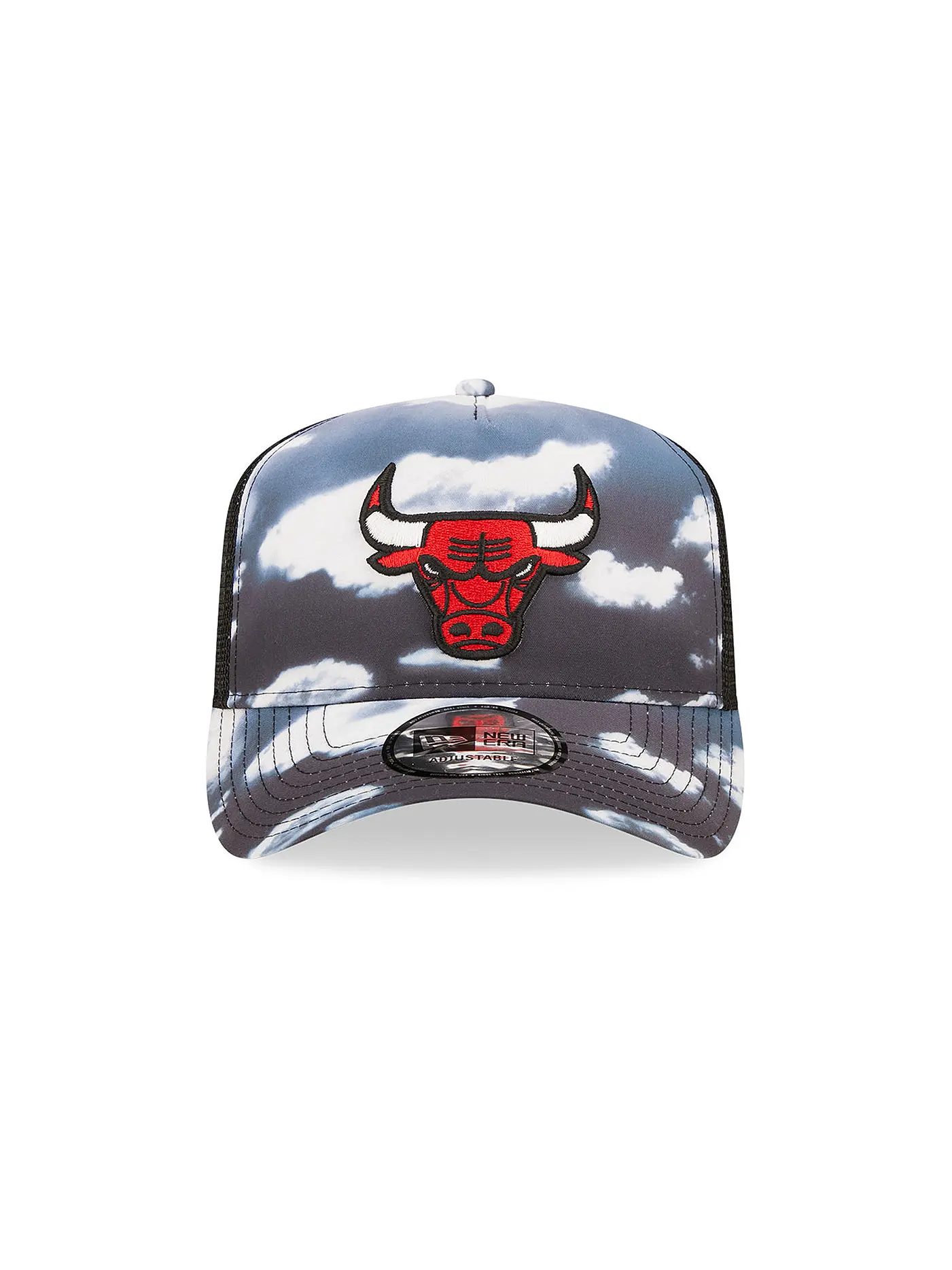 NEW ERA | Kappe CLOUD AOP TRUCKER BULLS | 